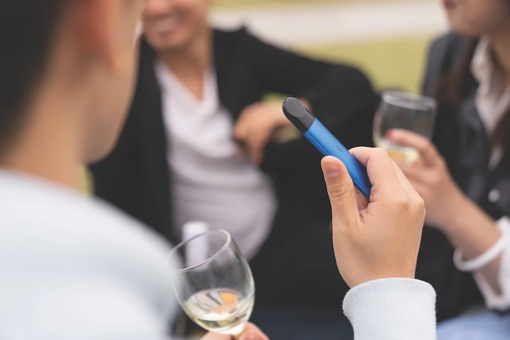 Introducing Infinity Vap: The Future of Vaping 3 Vaping and Lung Cancer: What You Need to Know | Parkway Cancer Centre India